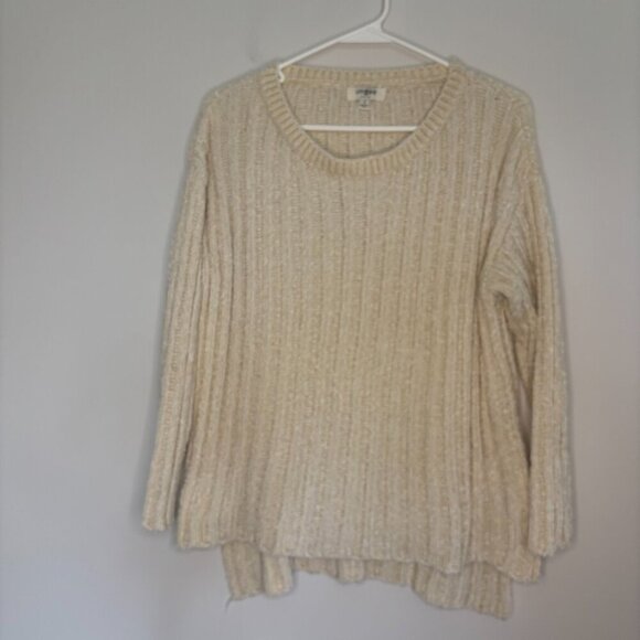 UMGEE Small Chenille Ivory Long Sleeve Sweater Hi Lo Hem Texture Soft - Picture 1 of 3